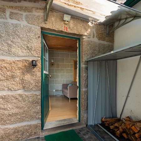 Casa Rustica T2 Com Salamandra E Cozinha - Seia - Serra Da Estrela - Casa Do Loureiro II المظهر الخارجي الصورة