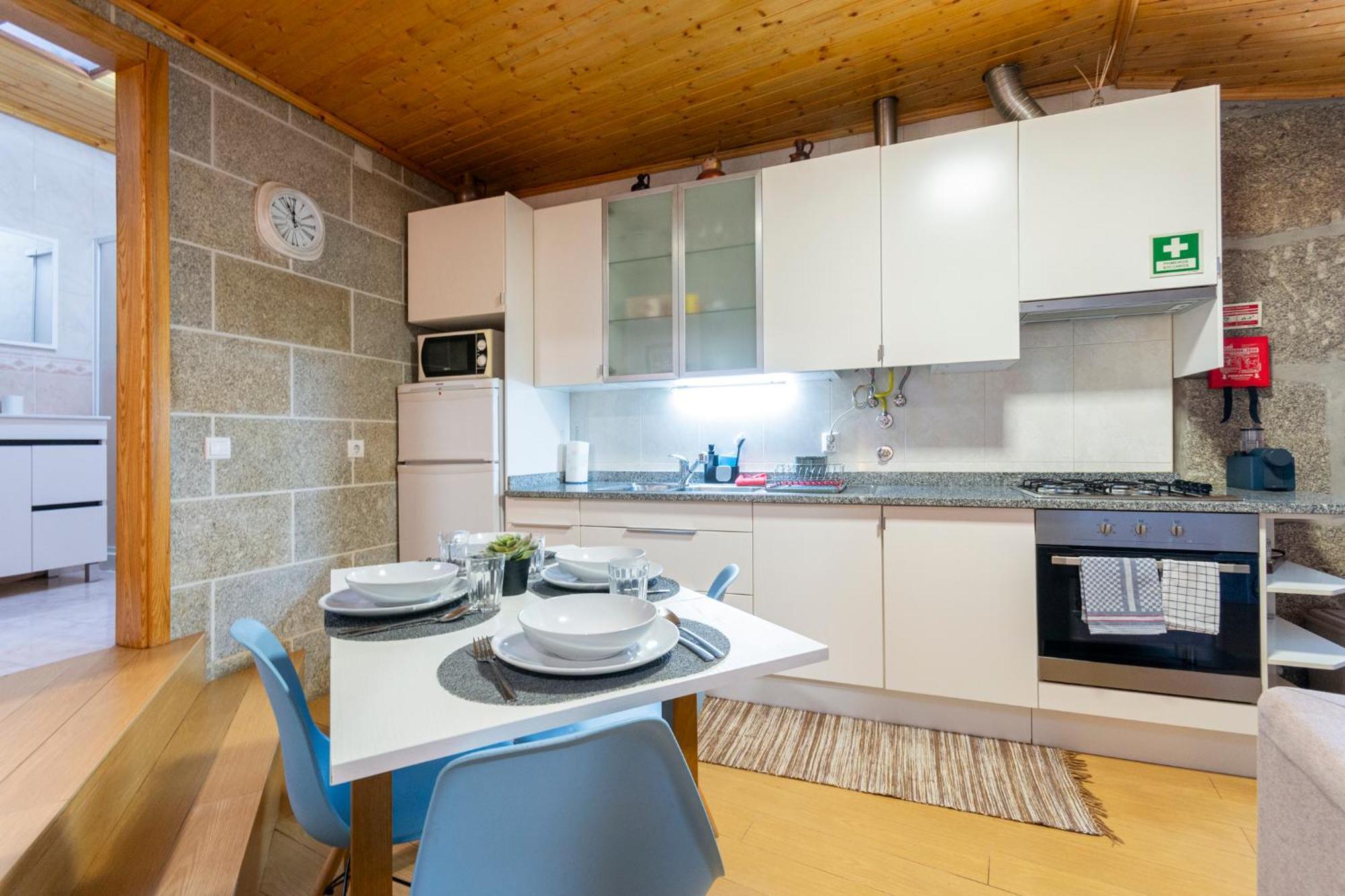 Casa Rustica T2 Com Salamandra E Cozinha - Seia - Serra Da Estrela - Casa Do Loureiro II المظهر الخارجي الصورة